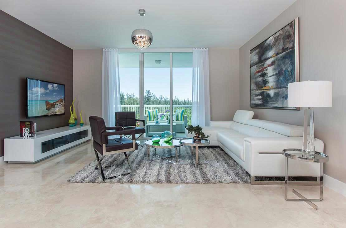 Interior Design by MH2G Furniture - Modern Livingroom at Biscayne 101: 2014