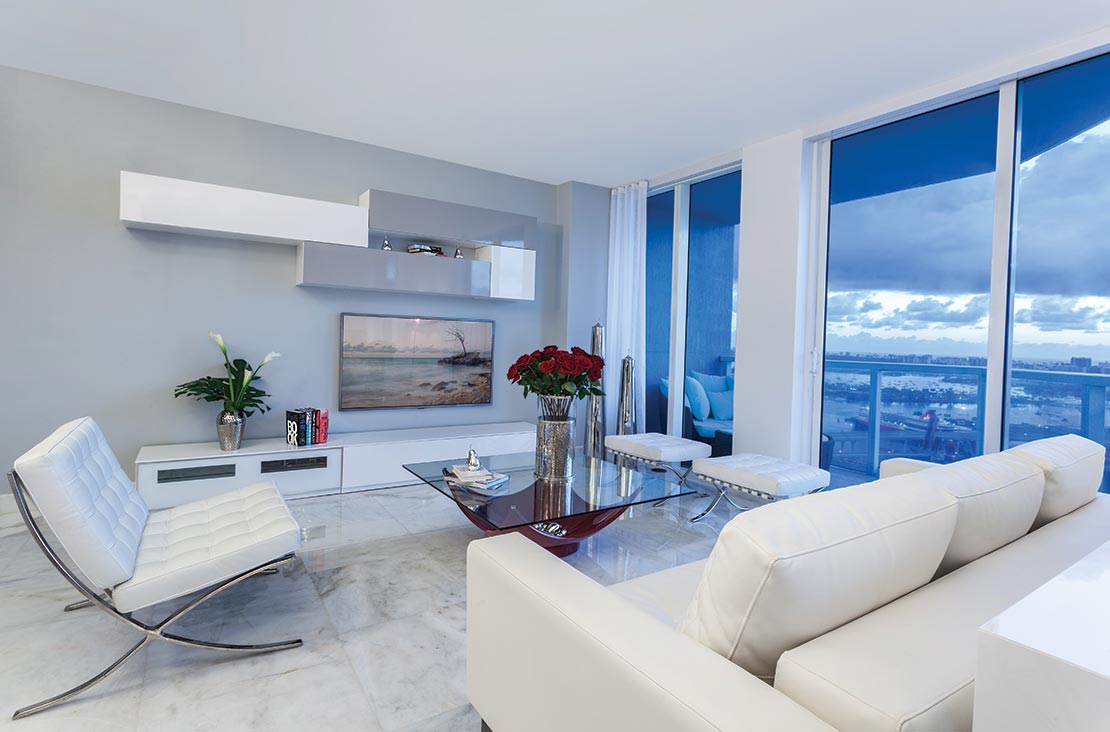 Interior Design by MH2G Furniture - Modern Livingroom at Viscayne Apartment in Downtown Miami